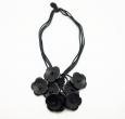 Collier Fleur noir mat 8 fleurs ( Pascale Hugentobler Creation - Dijon France )